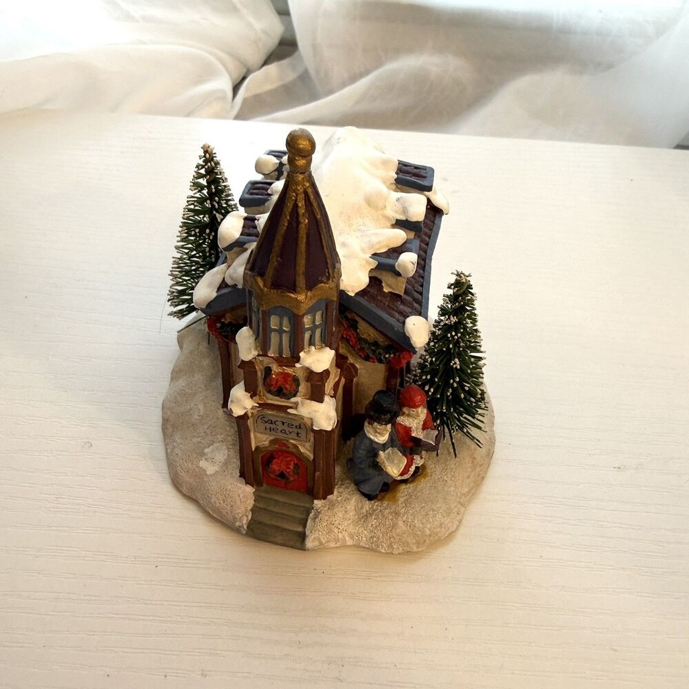 Vintage Crystal Falls Village Collectibles Sacred Heart Church in Pgh Boxed K2
